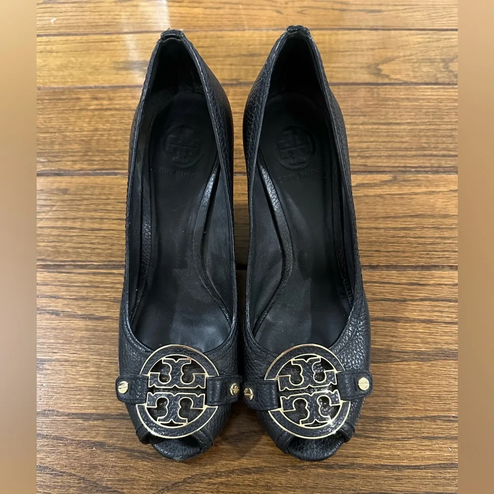 Gently used Tory Burch black open toe wedges, Sz 9 - Picture 3 of 8